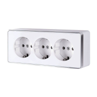 Розетка тройная